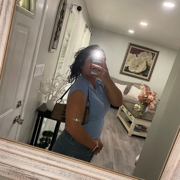 Y2K GUESS Monogram Baguette Shoulder Bag π€ - Picture 6 of 6